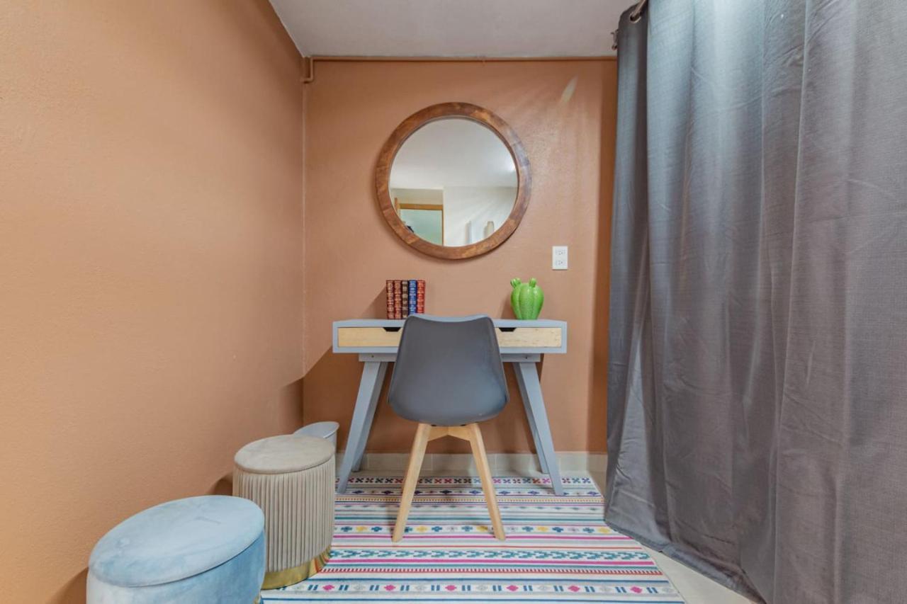 Stylish Getaway With Patio, Near Attractions Holiday home Mexico City