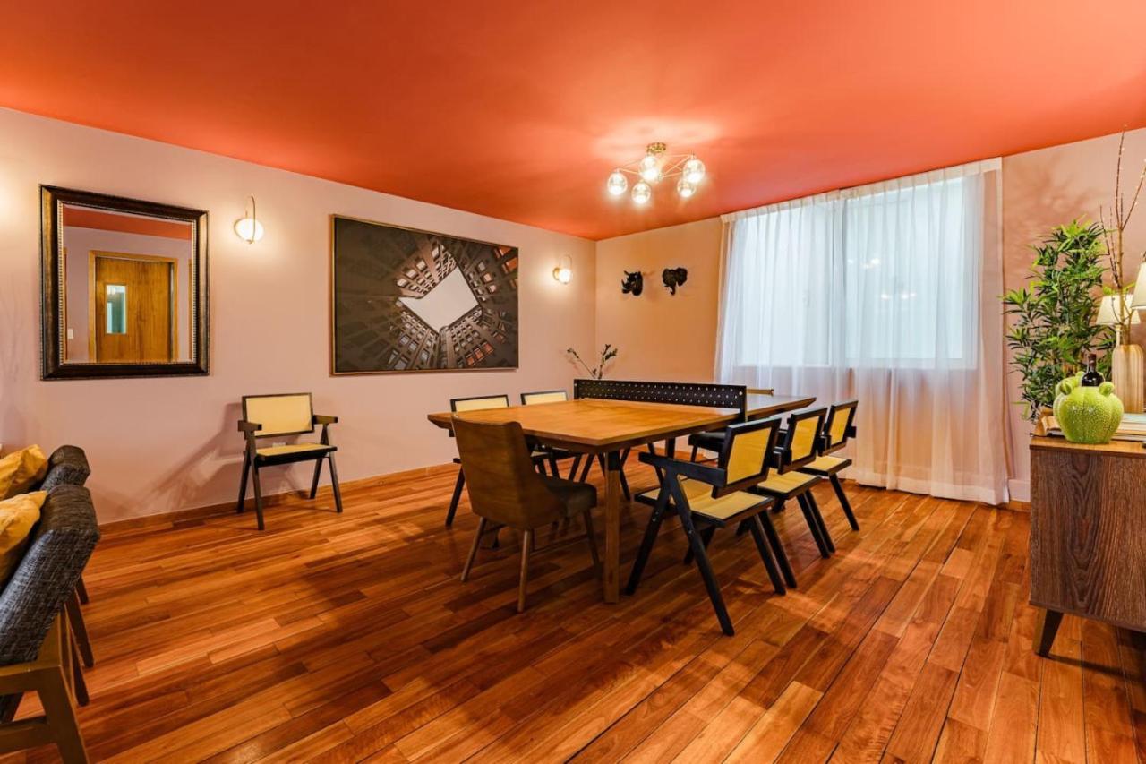 Holiday home Stylish Getaway With Patio, Near Attractions *